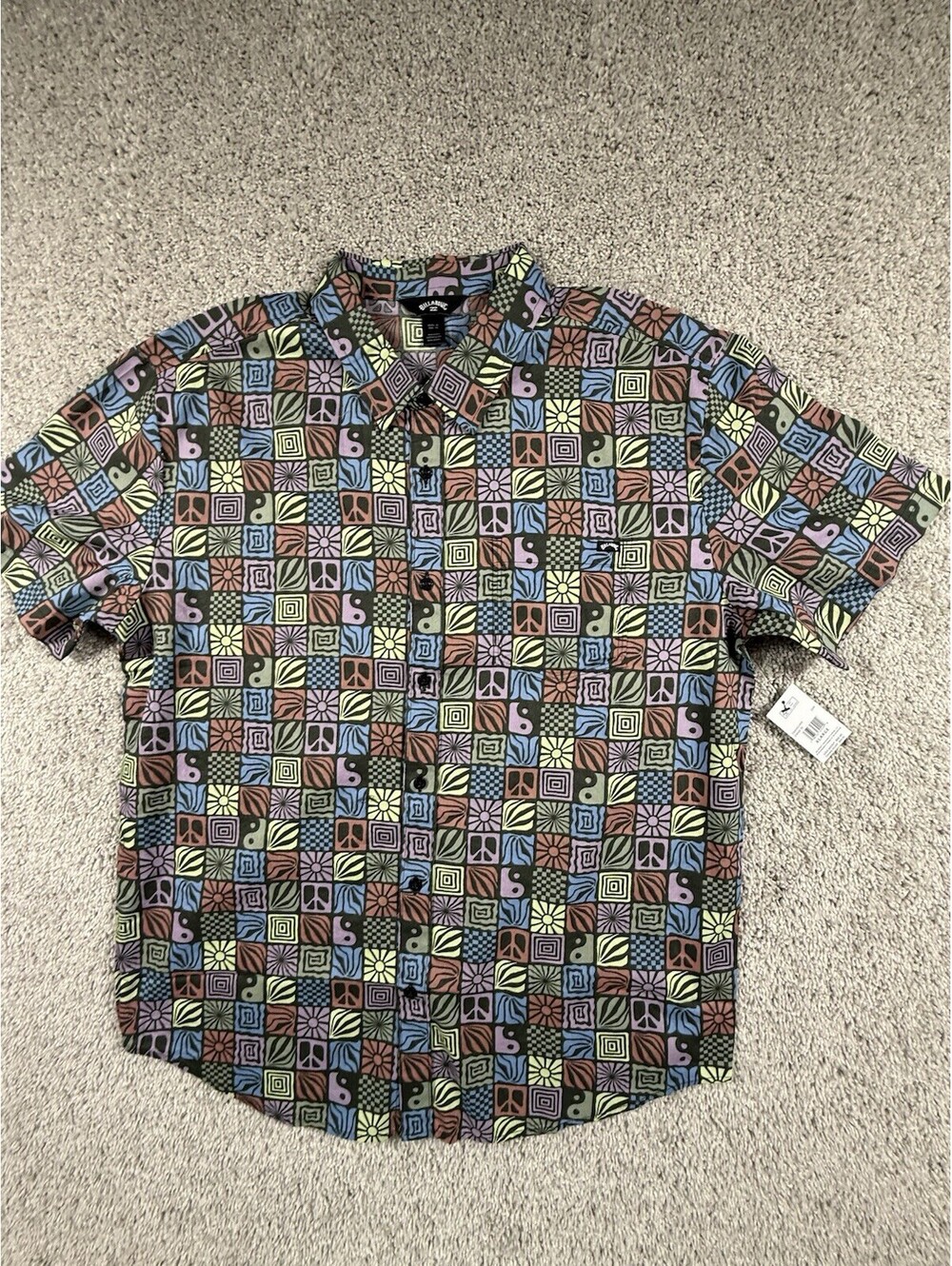 NWT Billabong Chase Summer Sun Shirt Short Sleeve Button Front Mens X Large